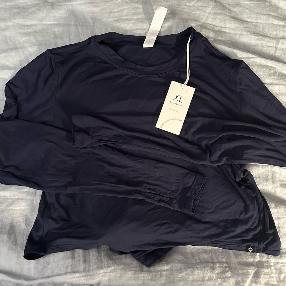 Long Sleeve Cropped Active Bow Back Top